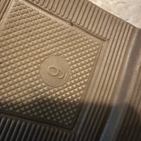 Pierre Dumas Leopard Studded Sandals Size 9 - Picture 6 of 6